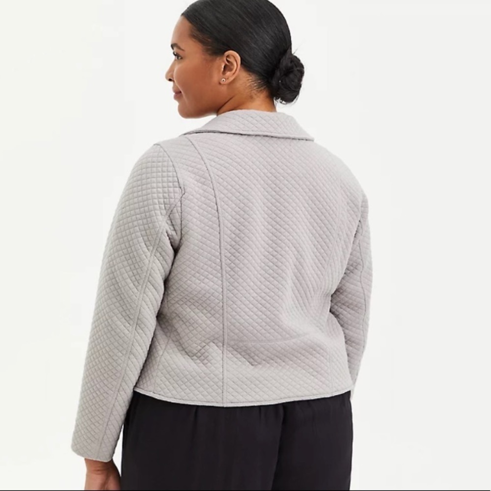 NWT Torrid Plus Size Pebble Grey Quilted Zip Up Moto Jacket - Picture 2 of 7
